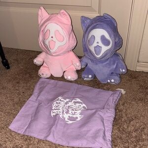 Ghostcat plushies
